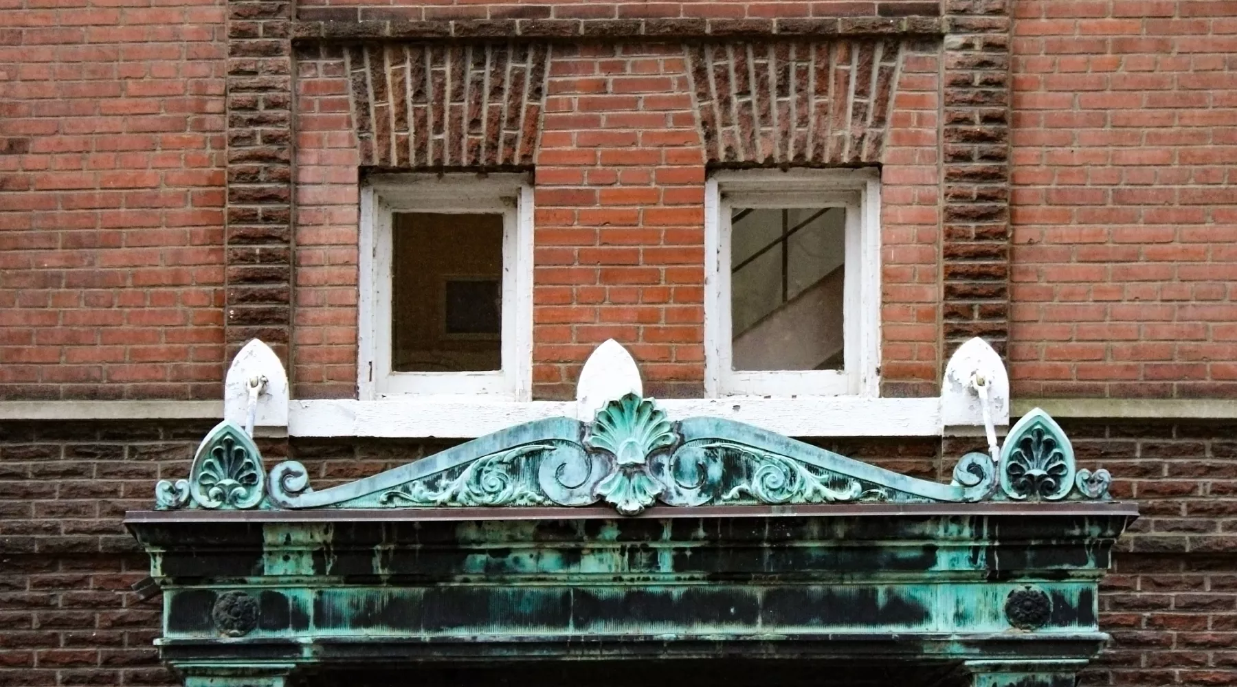 Gottschalk Hall "face" doorway